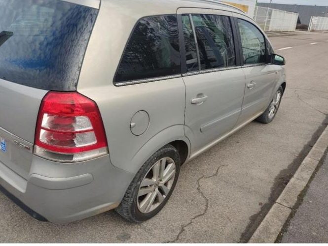 OPEL ZAFIRA B PHASE 2